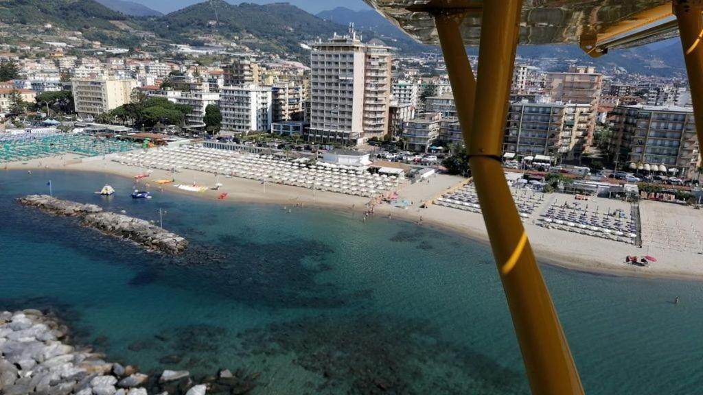Hotel Svizzera Arma di Taggia Zewnętrze zdjęcie